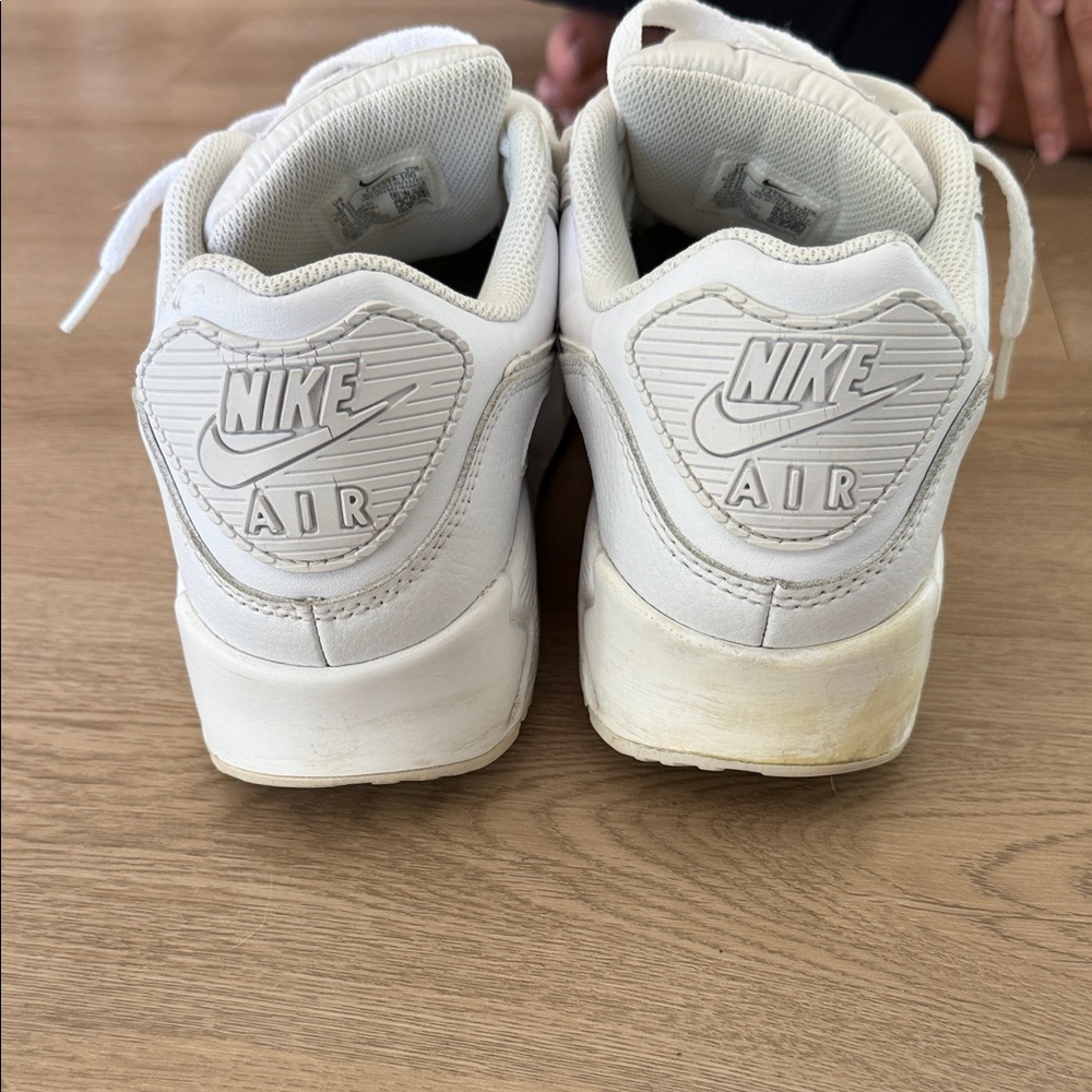 Nike White Athletic Shoes US 11 - Picture 3 of 5